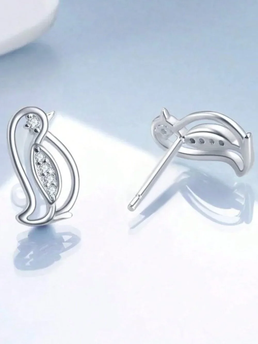Cute penguin stud earrings‎